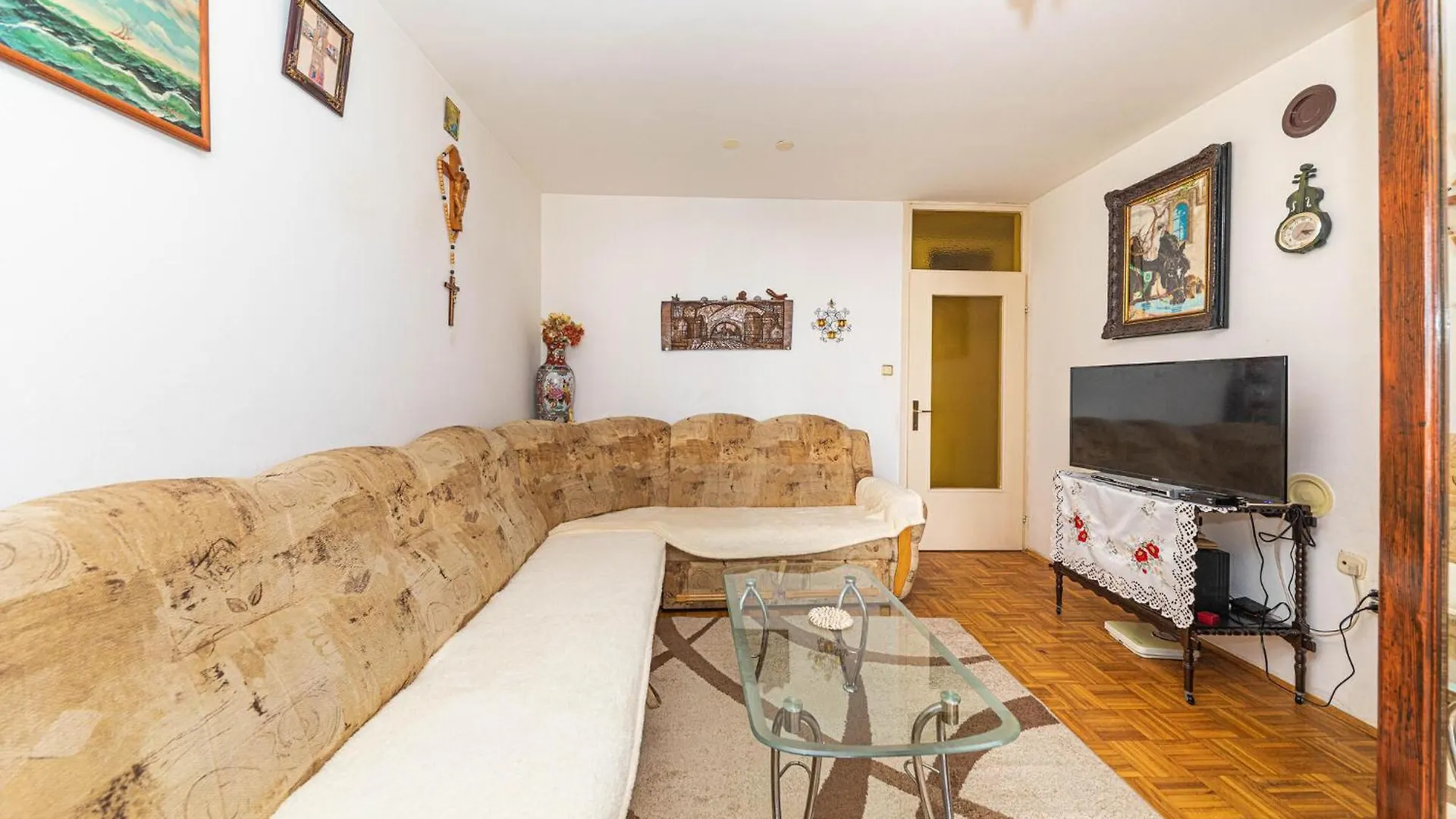 Gorgeous Apartment In Trogir With Kitchenette 0*,  Kroatien