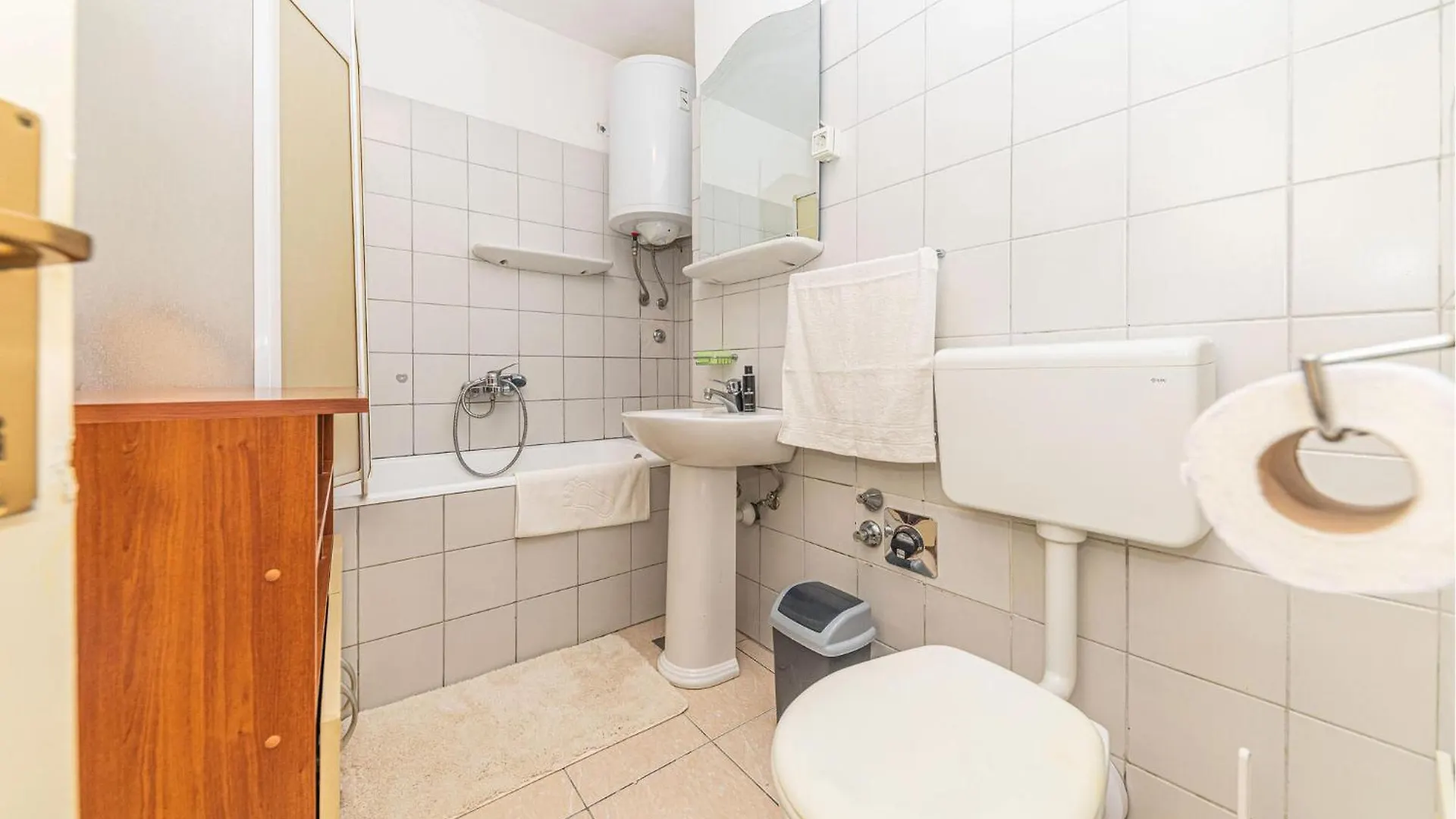 Gorgeous Apartment In Trogir With Kitchenette